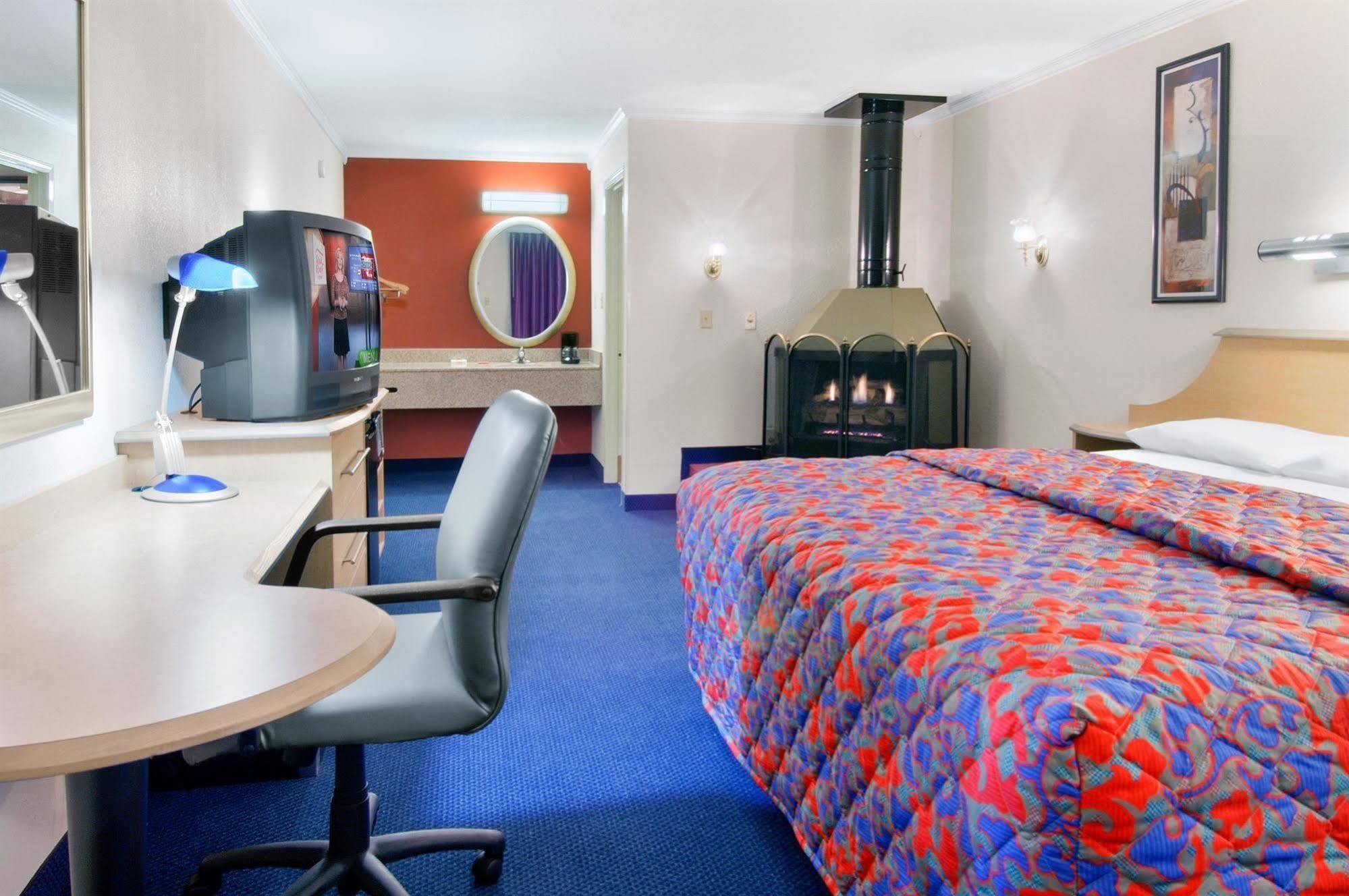 Motel 6-Gatlinburg, Tn - Smoky Mountains Luaran gambar